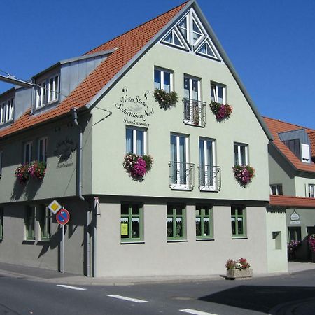 Weinstube Schwalbennest Hotel คาร์ลชตัดท์ ภายนอก รูปภาพ